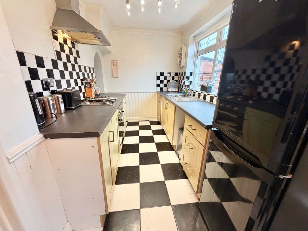 Property photo 3 of 16