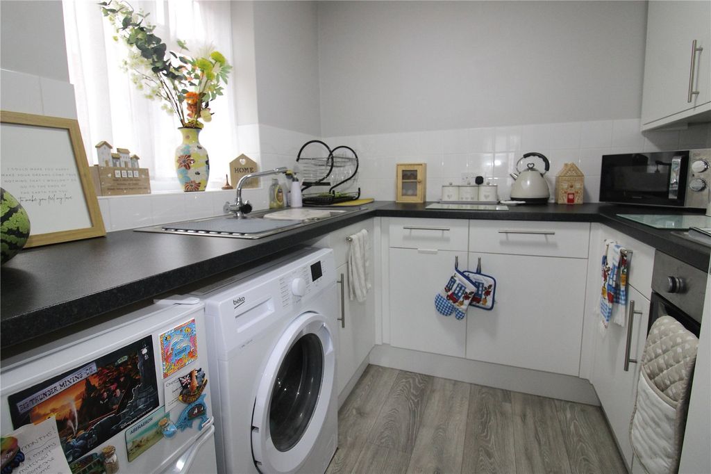 Property photo 3 of 11 Picture No. 05