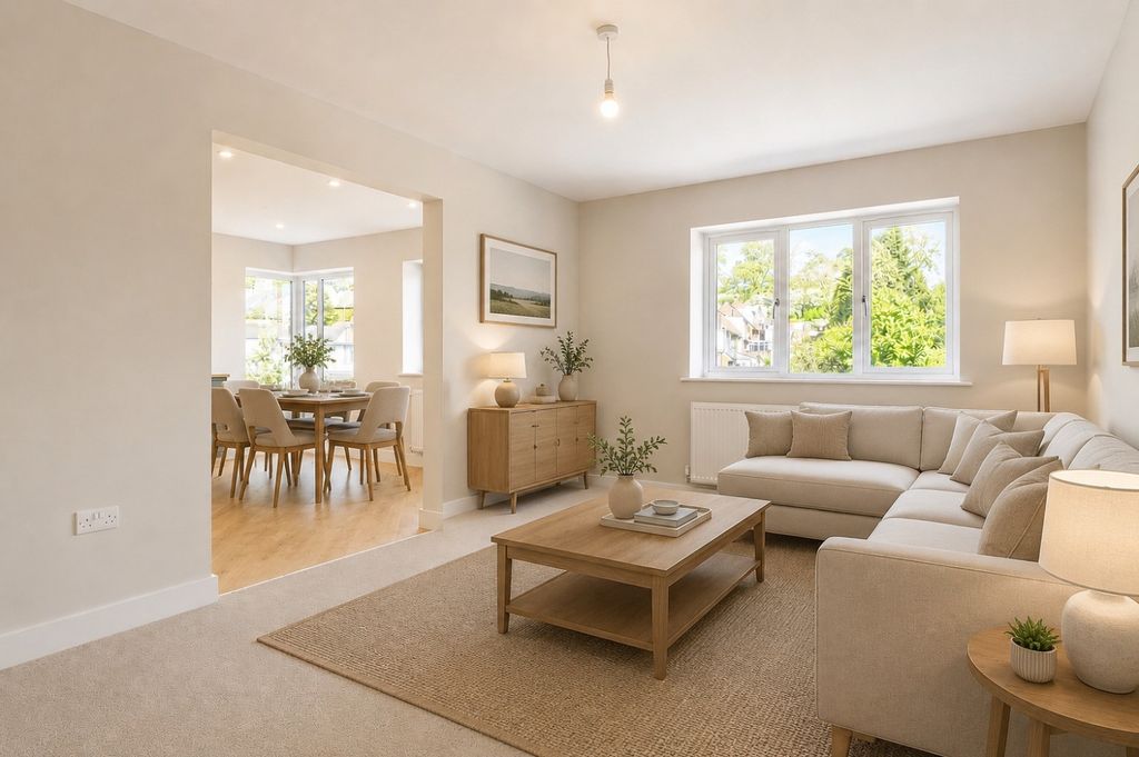 Property photo 3 of 21 Castlefields Dressed  (2)