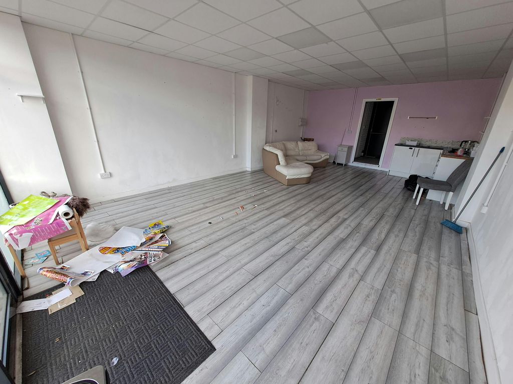 Property photo 3 of 5 1000014076.Jpg