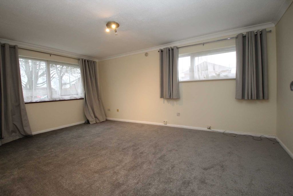 Property photo 2 of 6 Photo