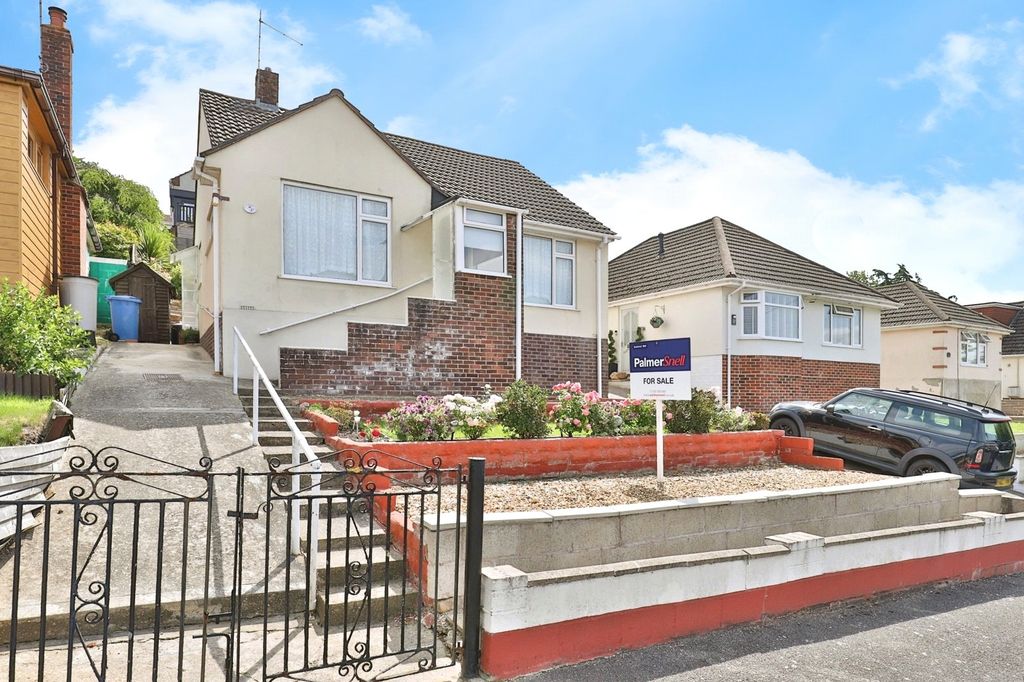 Property photo 1 of 17 Photo