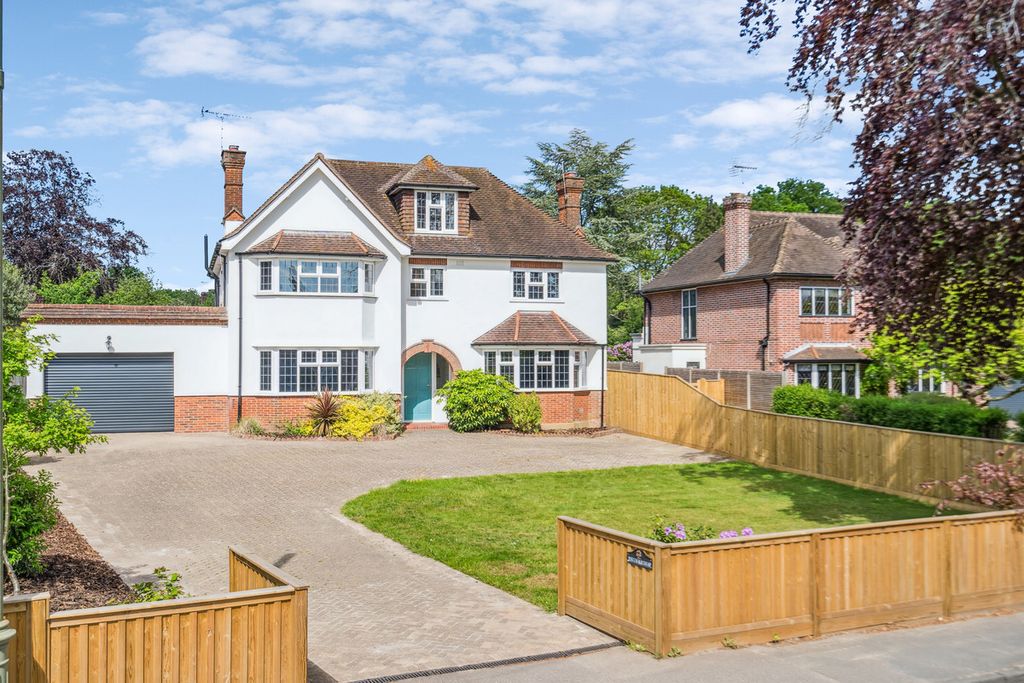 Property photo 2 of 24