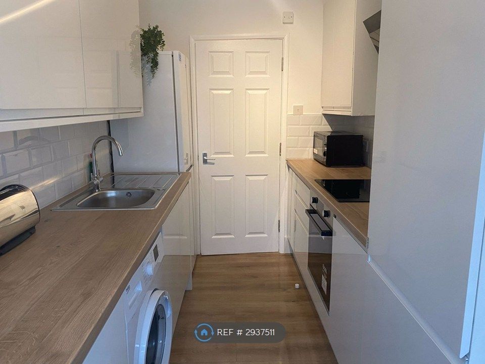 Property photo 3 of 3