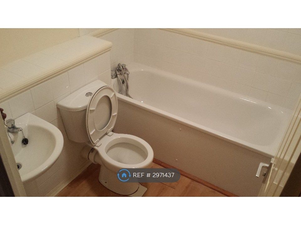 Property photo 3 of 3