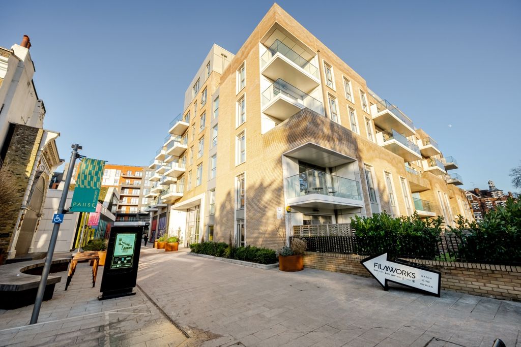 Property photo 2 of 4 1