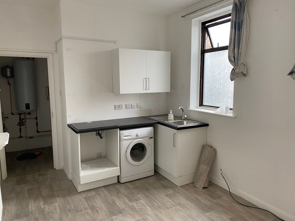 Property photo 2 of 3