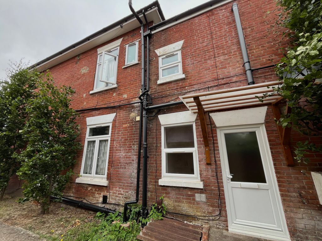 Property photo 1 of 7 Img_5431