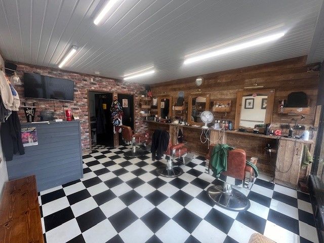 Property photo 2 of 4