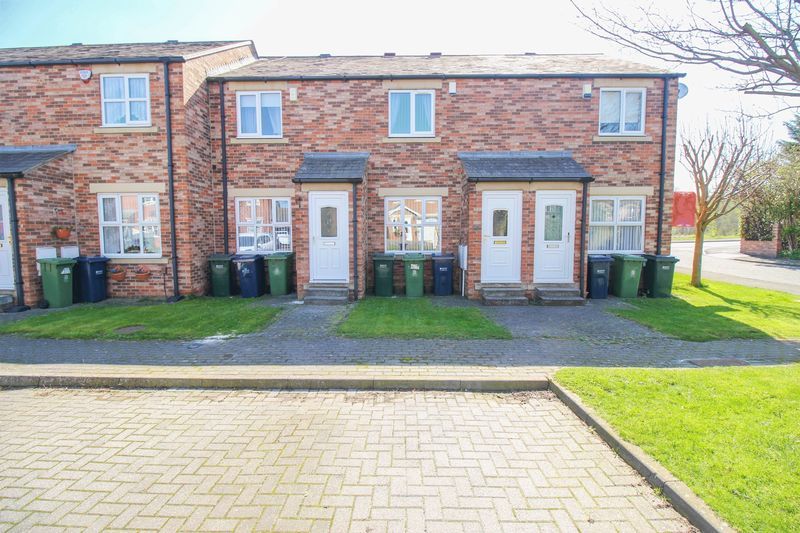 Property photo 1 of 8 External