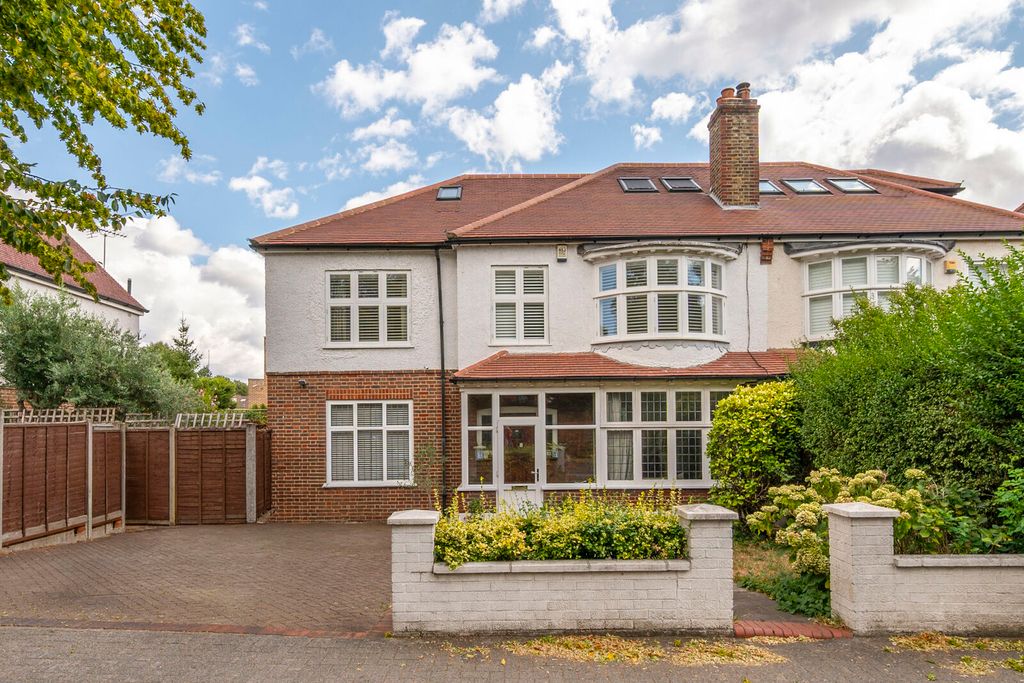 Property photo 1 of 34