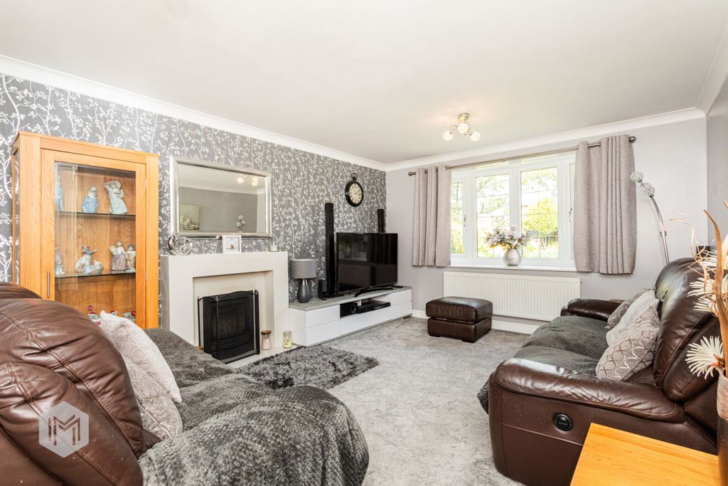 Property photo 2 of 26 Picture No. 09