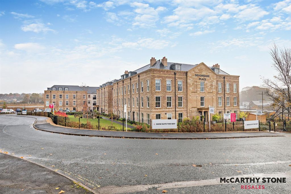 Property photo 1 of 29 Devonshire Place