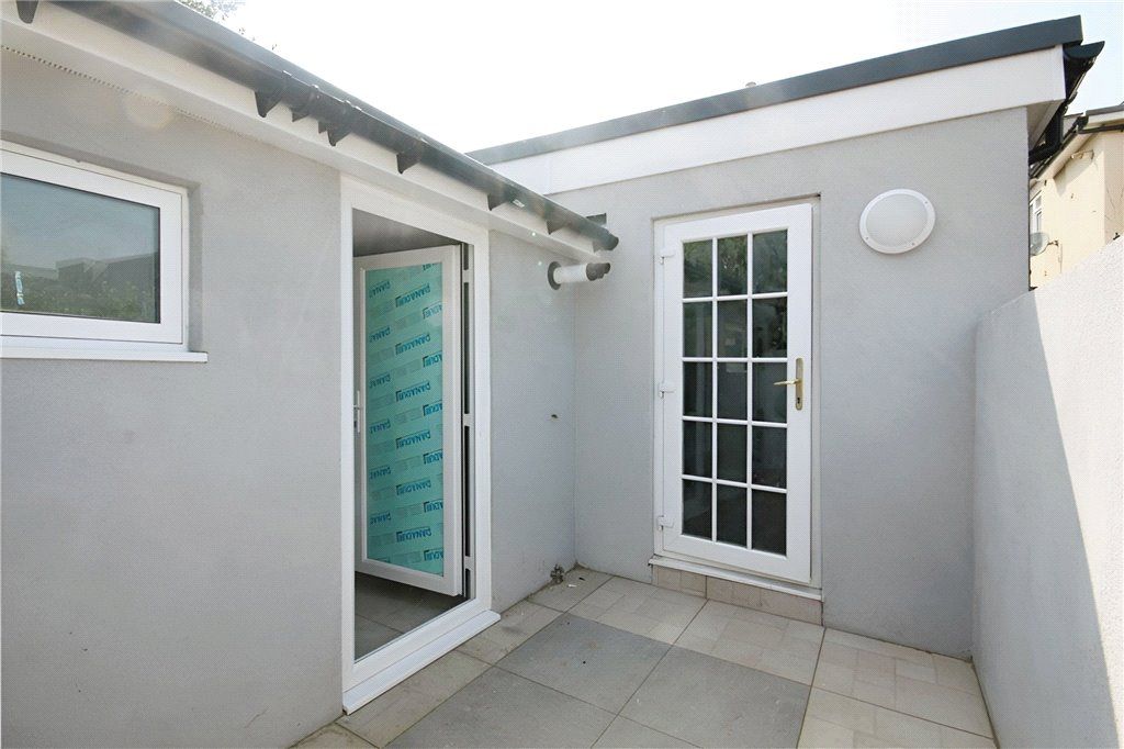 Property photo 1 of 10 Exterior