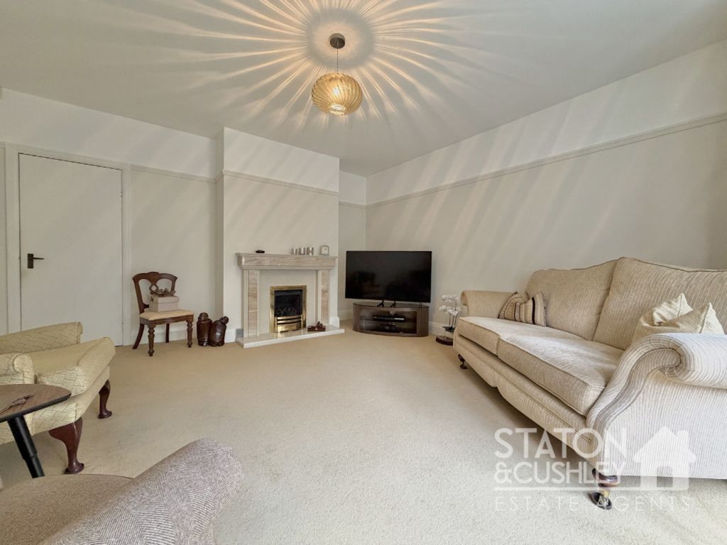 Property photo 3 of 32