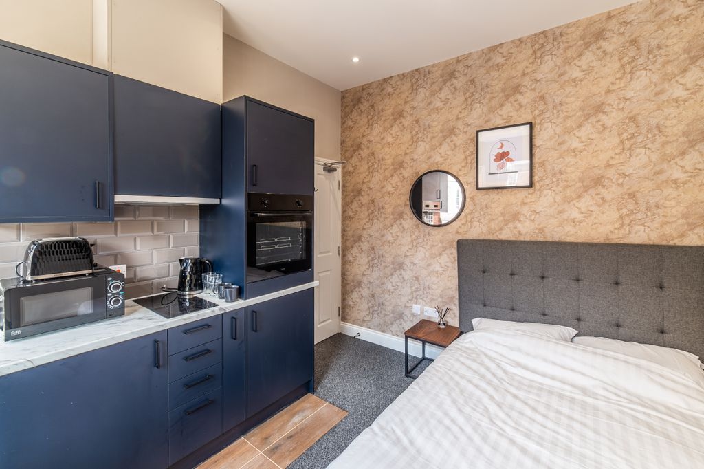 Property photo 1 of 7 Canning Place B106-001