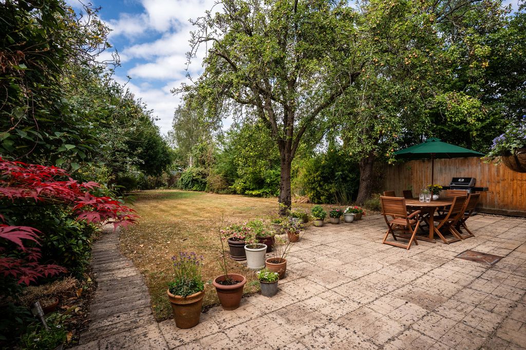 Property photo 2 of 24