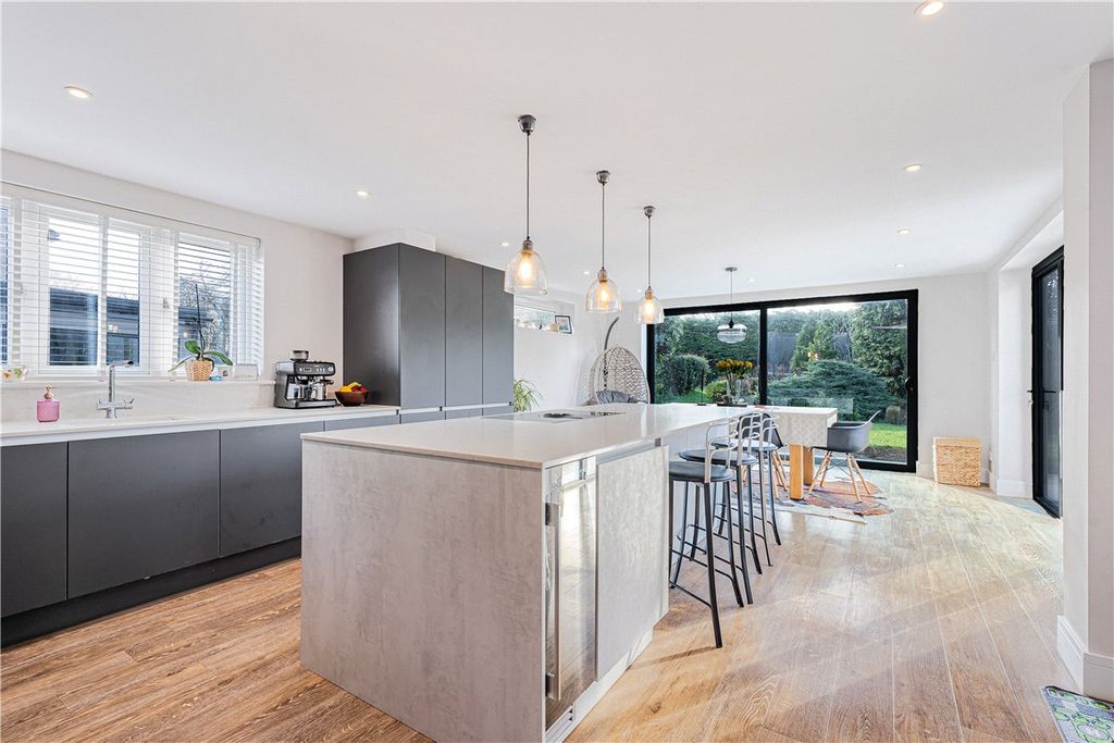 Property photo 2 of 24 Picture No. 2