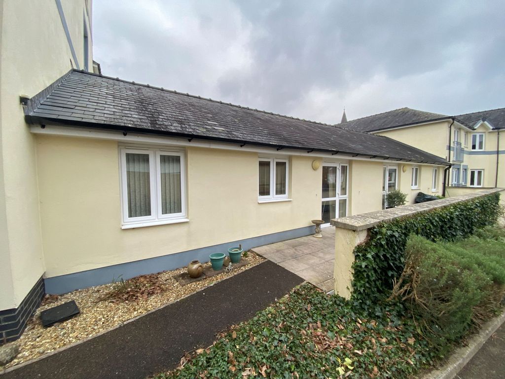 Property photo 1 of 6