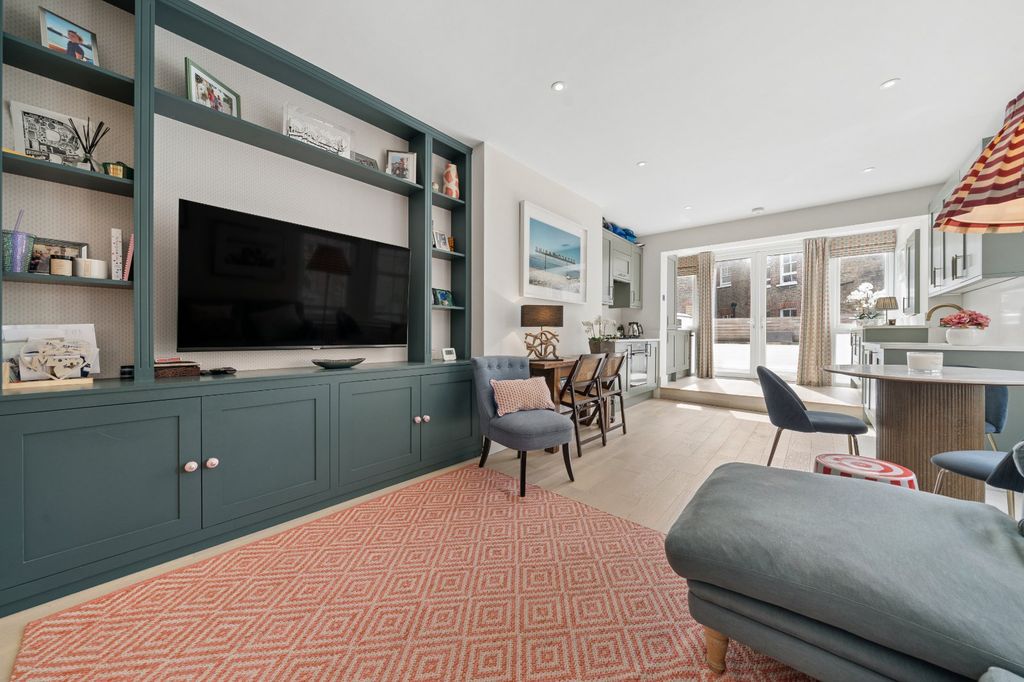 Property photo 1 of 10 Reception Room