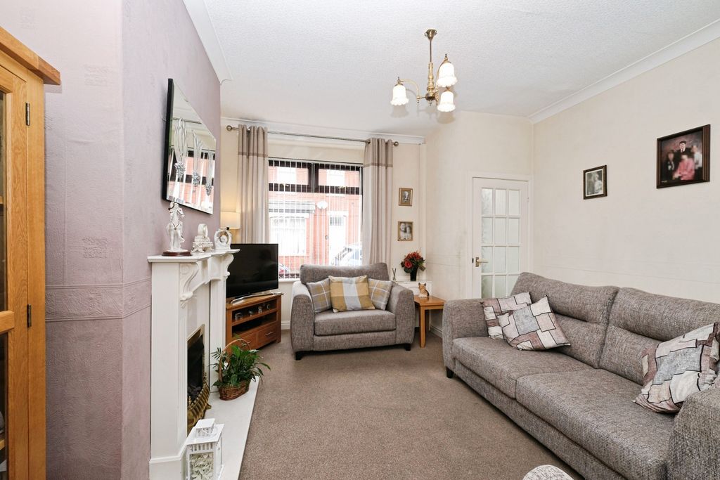 Property photo 3 of 18