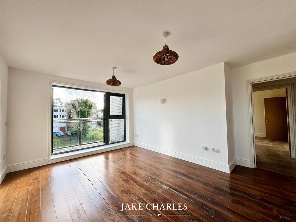 Property photo 3 of 11 875c9d09-6A91-4Aa2-9Ca3-Bbdb56c2B2Db.Jpg