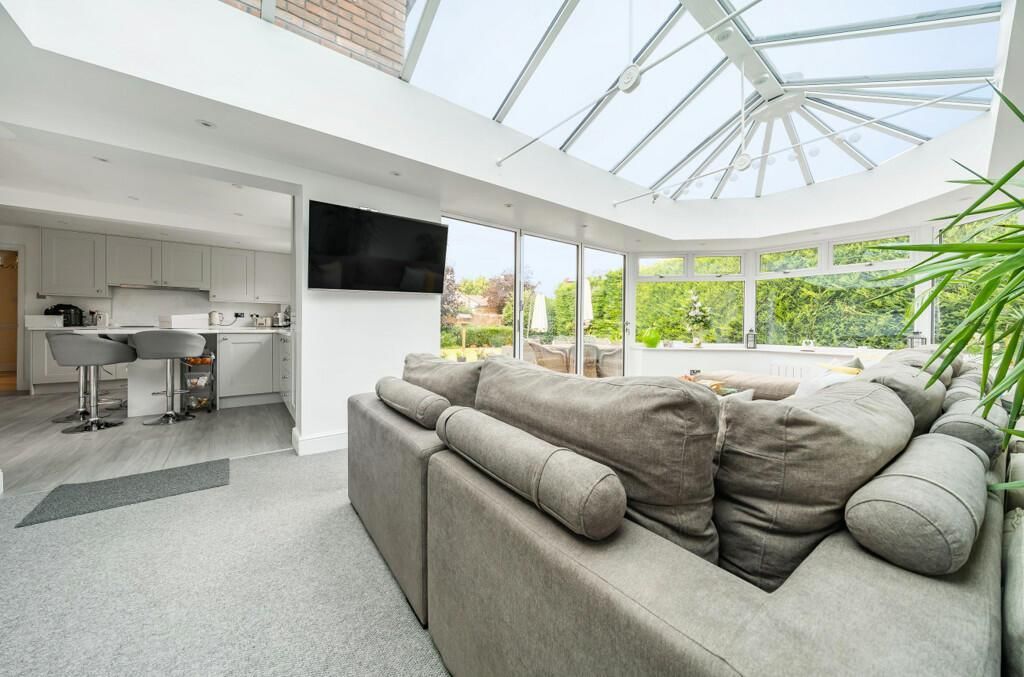 Property photo 2 of 22 Conservtory 3.Jpeg