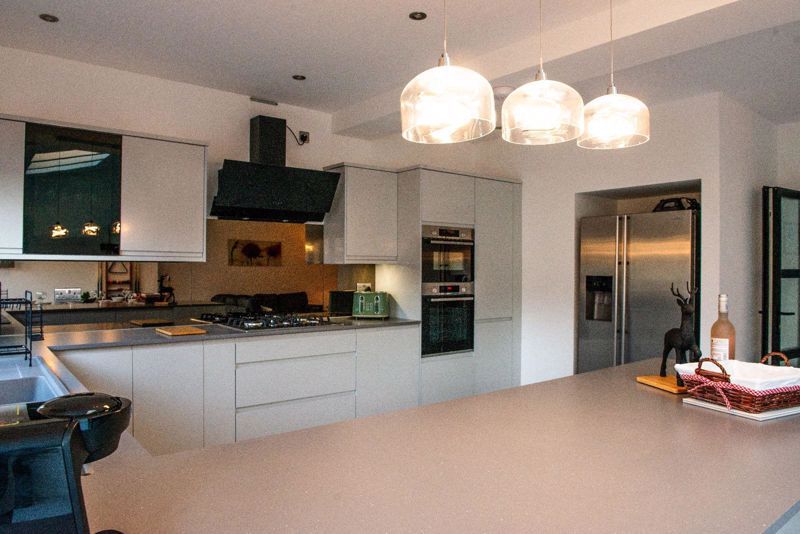 Property photo 2 of 46 Photo 18