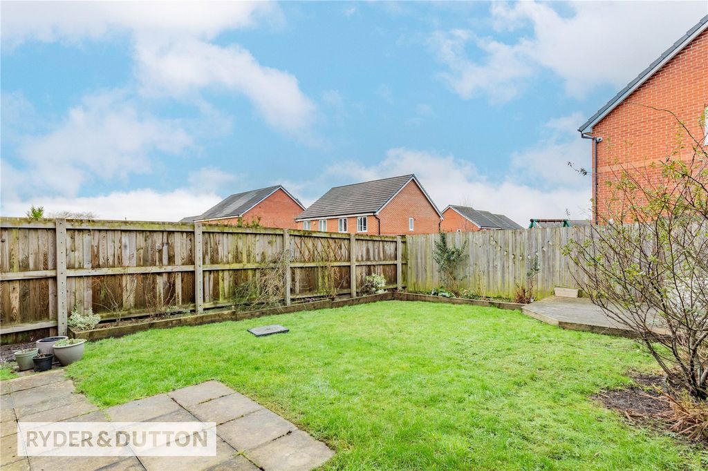 Property photo 2 of 21 Picture No. 17
