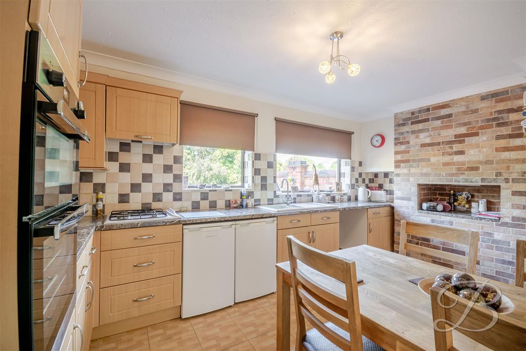 Property photo 3 of 37 Ccltd-13.Jpg