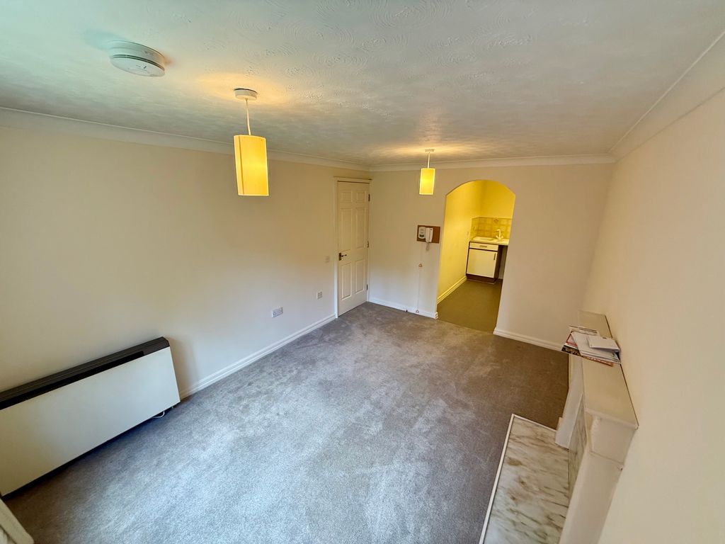 Property photo 3 of 5