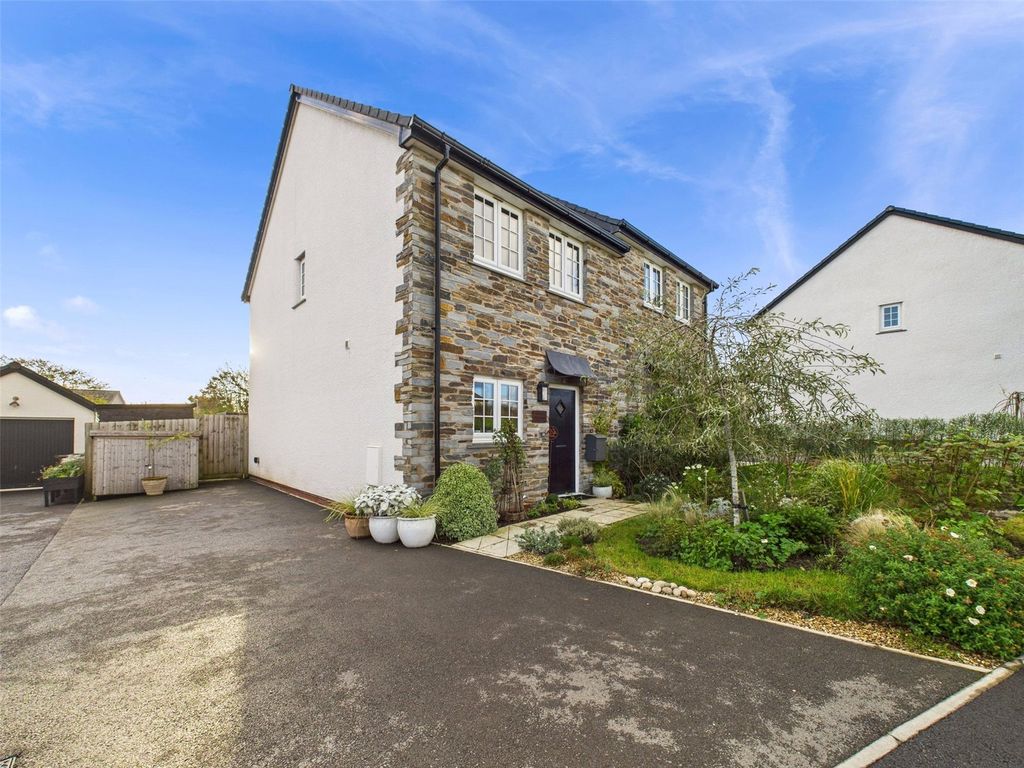 Property photo 2 of 21 Picture No. 02