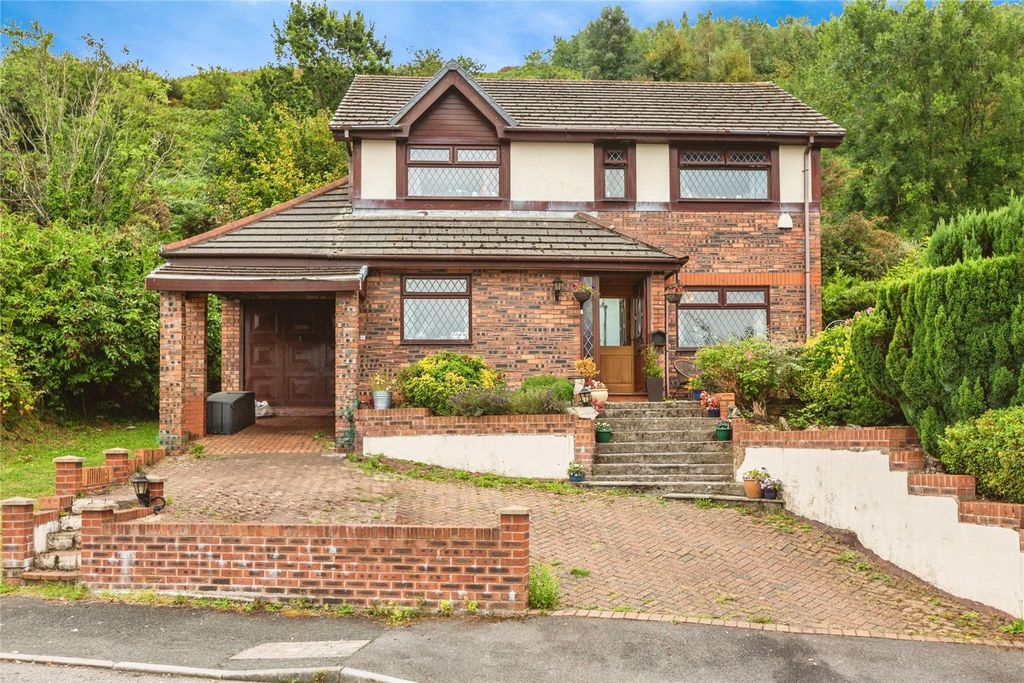 Property photo 1 of 32 Picture No. 34