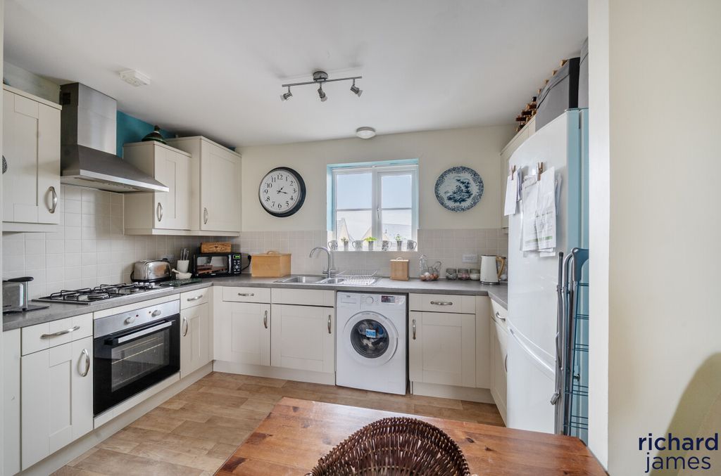 Property photo 3 of 12 2Fa049A737F841A8Beb6c8d6Fbca820A