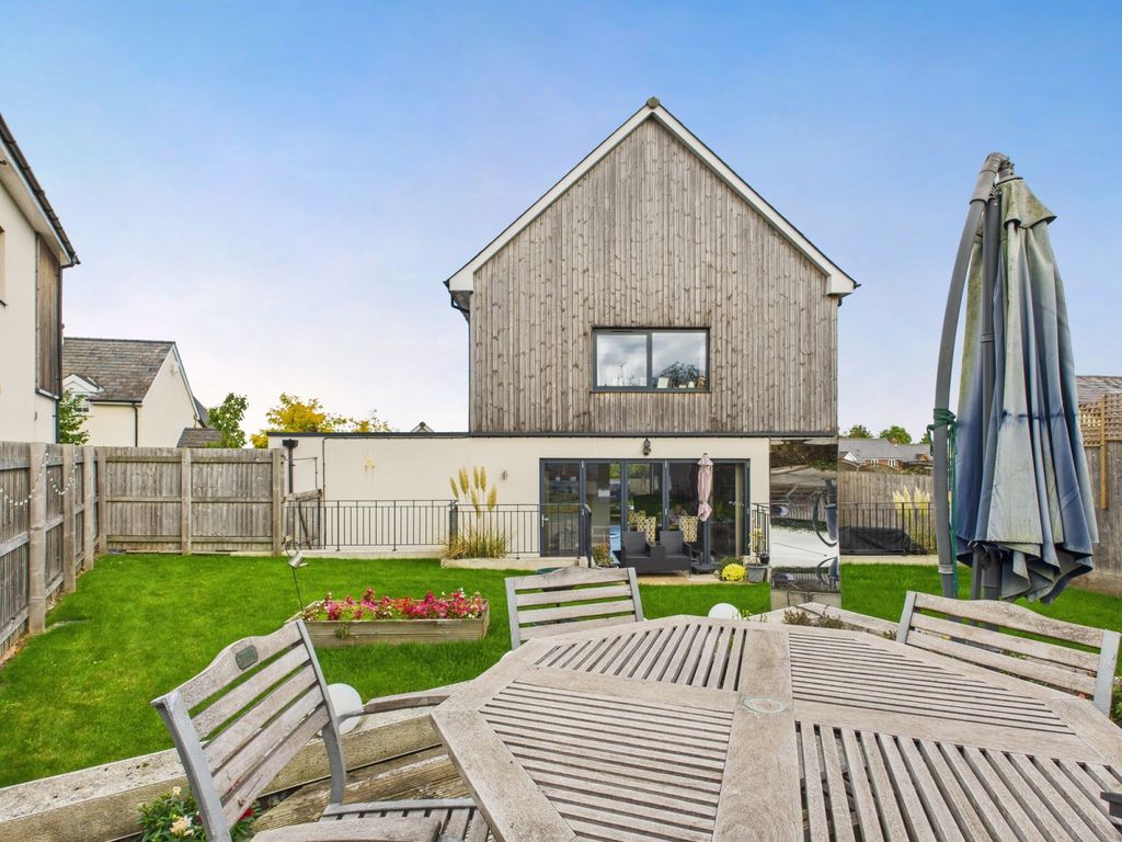 Property photo 3 of 26 Picture No. 33