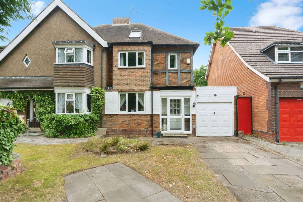 Property photo 1 of 17