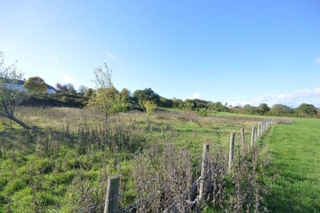 Property photo 1 of 10 Picture No. 02