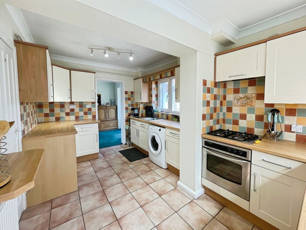 Property photo 3 of 12 Pbox-Img.Jpg