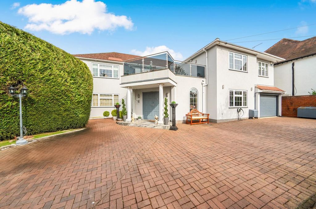 Property photo 1 of 23 Davidson Frost-Wellings, Dfw, Hartsbourne Road, Fr