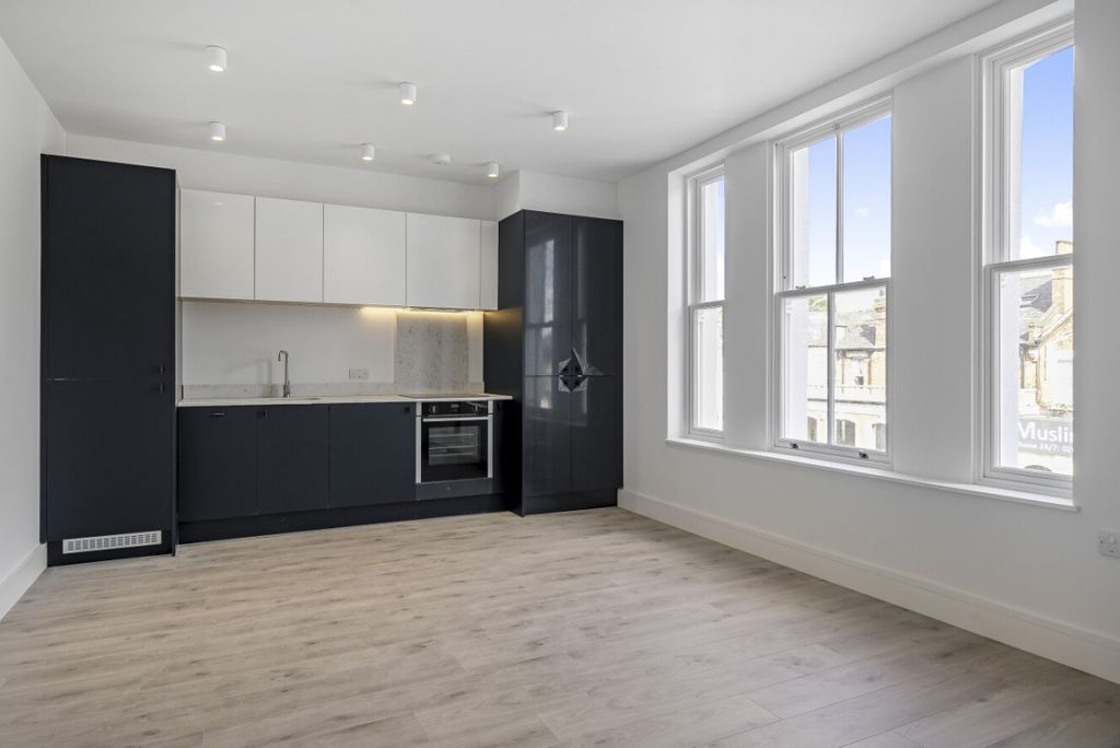 Property photo 1 of 7 1144954 (2)