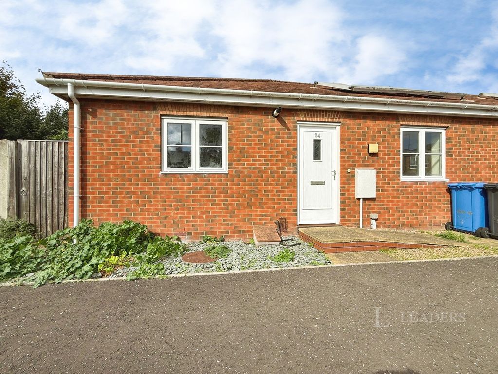 Property photo 1 of 7 Front