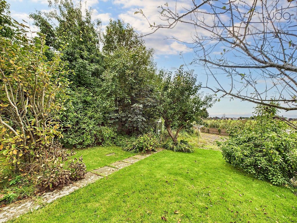 Property photo 2 of 13 South West Facing Garden With Prize Winning Pear Tree, Flags And Lawn
