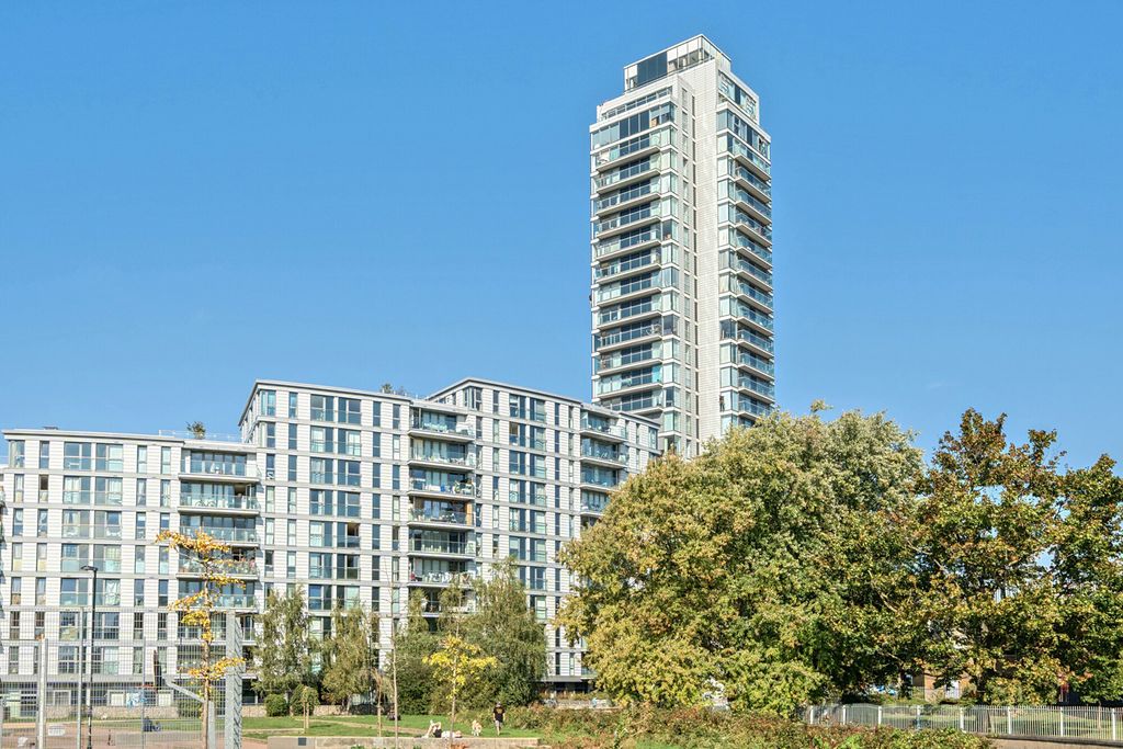 Property photo 3 of 19 External