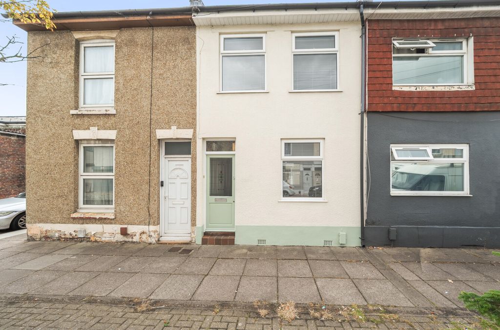 Property photo 1 of 13 1515023-16-6A97Fb...