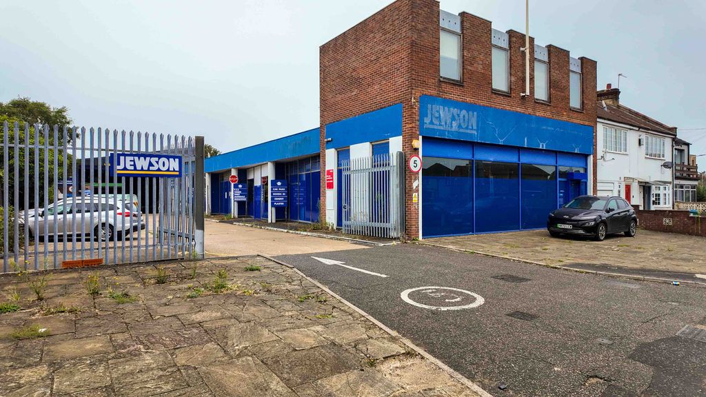 Property photo 2 of 5