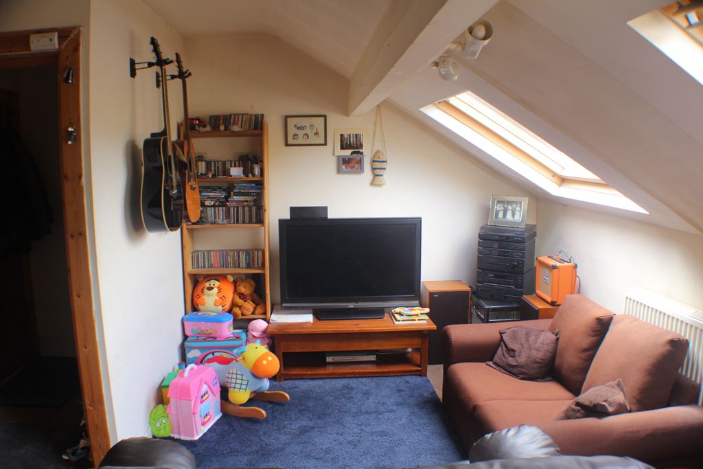 Property photo 1 of 4