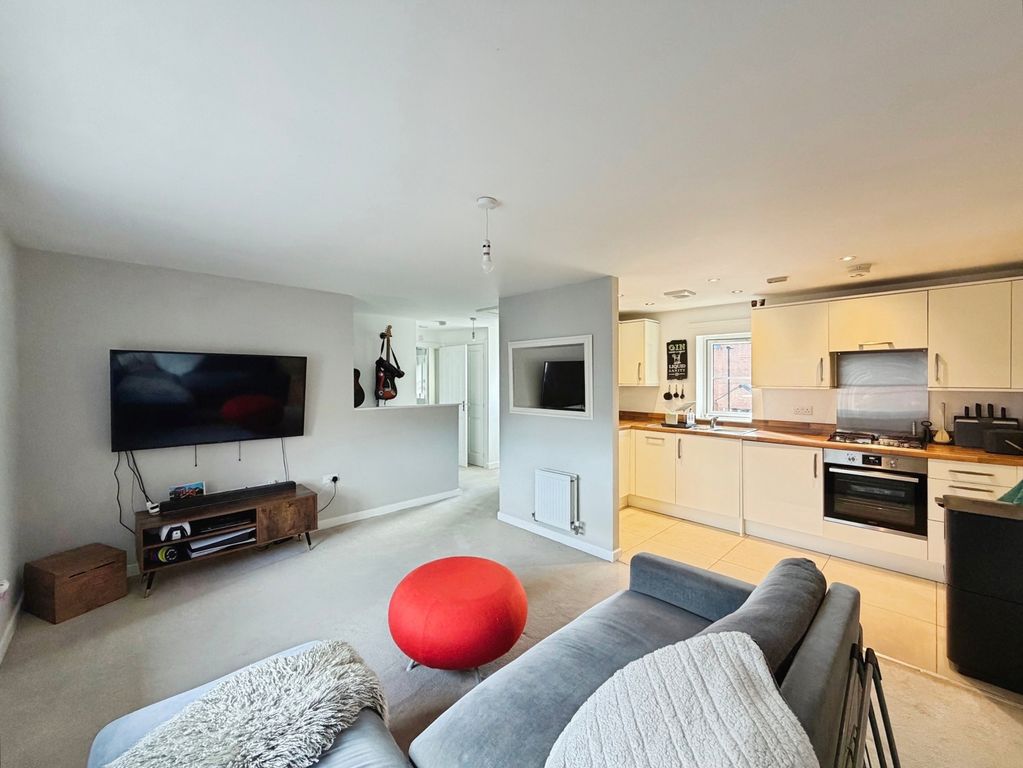 Property photo 2 of 8 Pbox-Img.Jpg