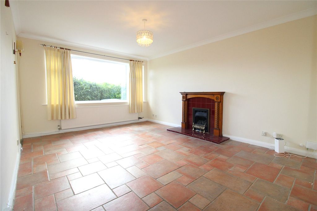 Property photo 3 of 9 Picture No. 36