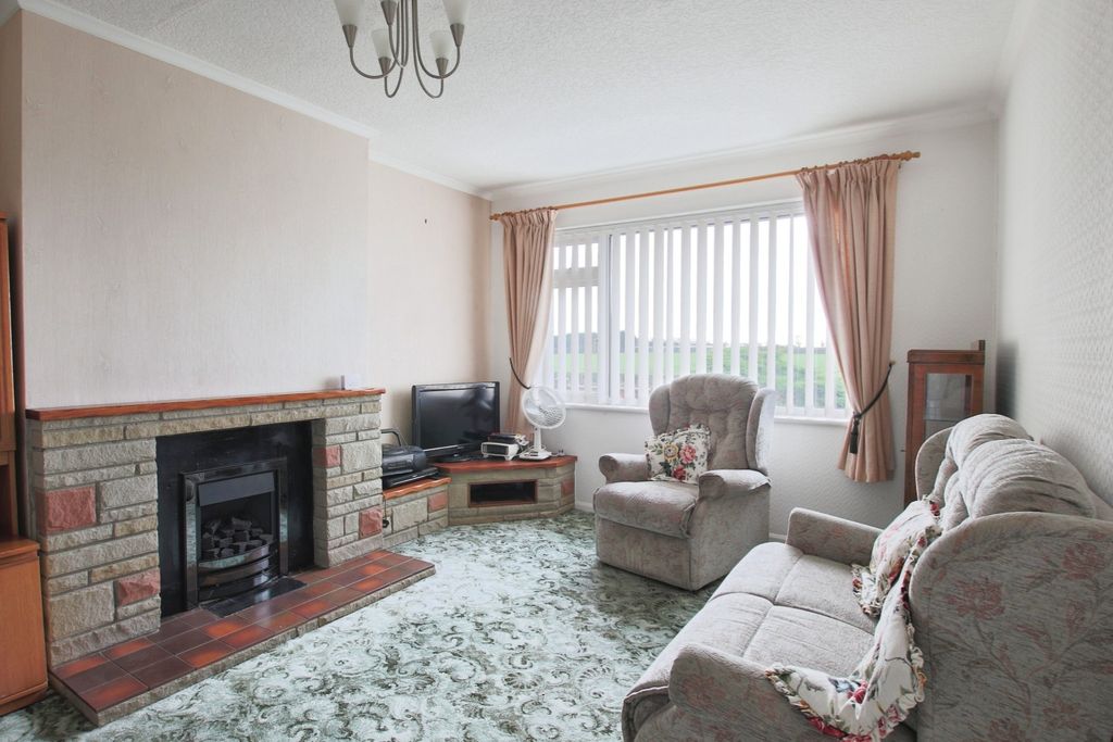 Property photo 3 of 19 4603777