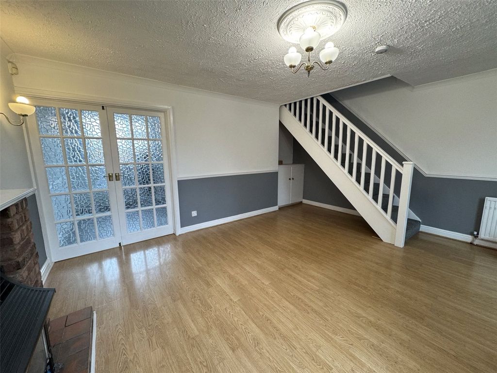 Property photo 2 of 19 Picture No. 14
